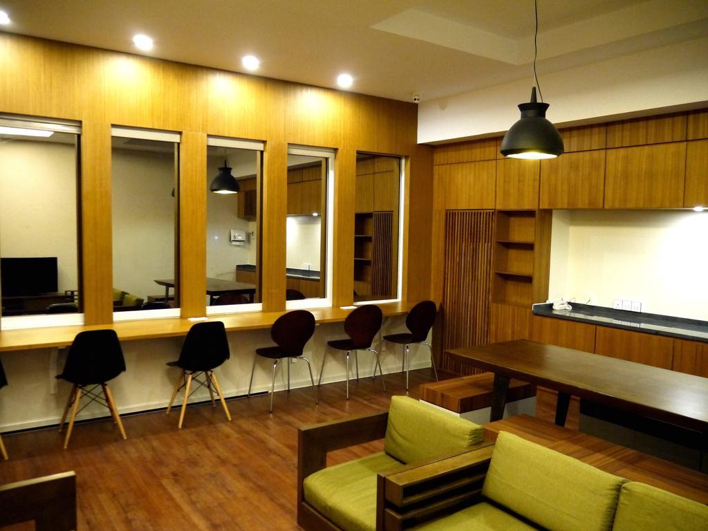 Yama Hotel & Rooftop Bar Yangon Bagian luar foto